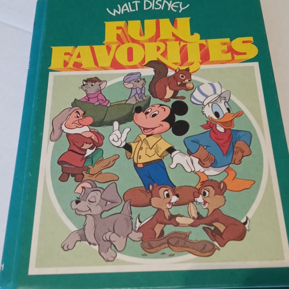 Vintage Walt Disney Fun Favorites Book